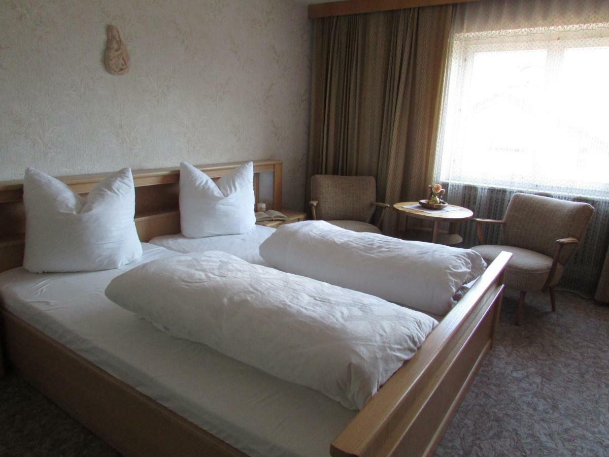 Ferienhaus Tschenett Имст Екстериор снимка